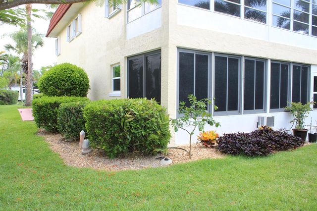 1181 Carlton Court 106, Fort Pierce, FL 34949
