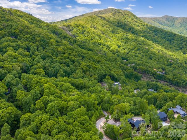 11 Crockett Ridge Road, Black Mountain, NC 28711