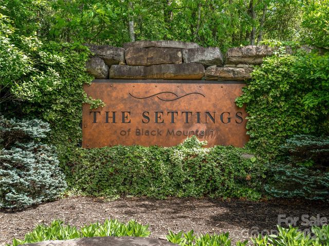 11 Crockett Ridge Road, Black Mountain, NC 28711
