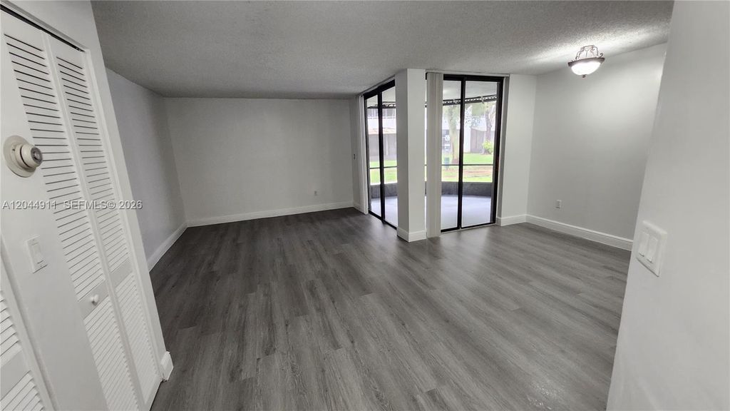 8205 SW 152nd Avenue F105, Miami, FL 33193