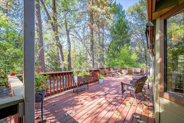 6251 Baywood Ct, Foresthill, CA 95631