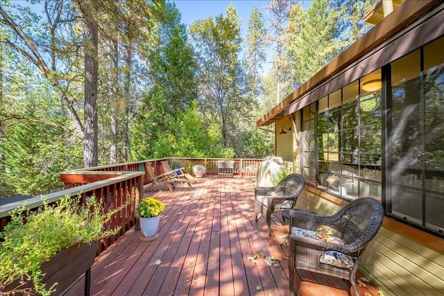 6251 Baywood Ct, Foresthill, CA 95631