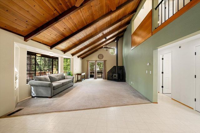 6251 Baywood Ct, Foresthill, CA 95631