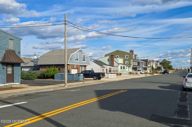1605 Grand Central Avenue 1, Lavallette, NJ 08735