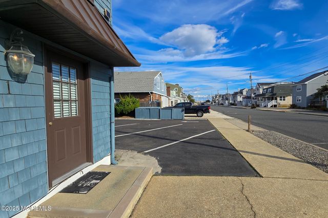 1605 Grand Central Avenue 1, Lavallette, NJ 08735