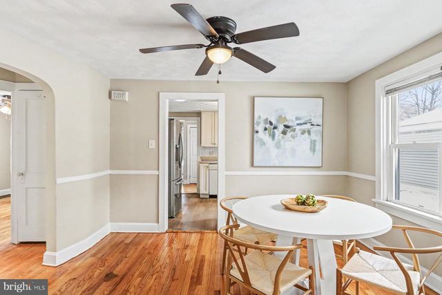 7 S GEORGE ST, Mechanicsburg, PA 17055