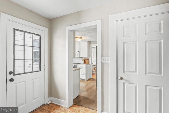 7 S GEORGE ST, Mechanicsburg, PA 17055