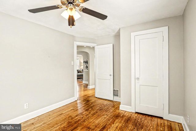 7 S GEORGE ST, Mechanicsburg, PA 17055