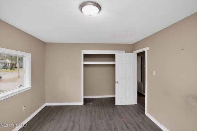 2815 Tara Road, Jackson, MS 39212