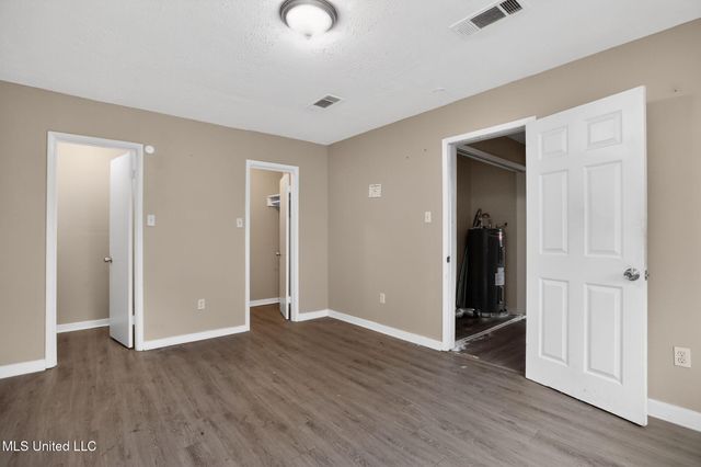 2815 Tara Road, Jackson, MS 39212