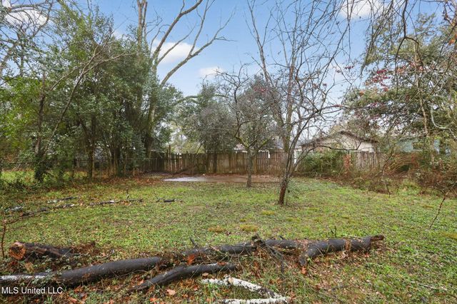 2815 Tara Road, Jackson, MS 39212