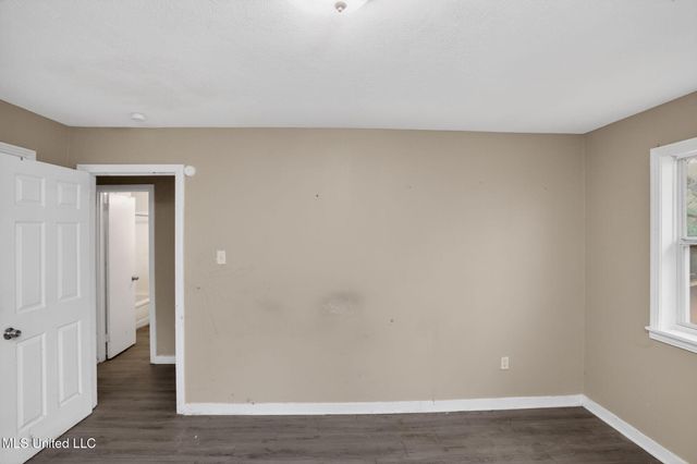 2815 Tara Road, Jackson, MS 39212