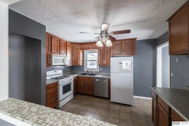 7420 S 72nd Street, La Vista, NE 68128