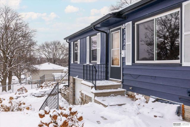 7420 S 72nd Street, La Vista, NE 68128