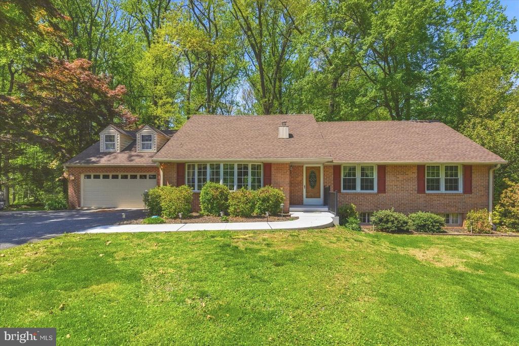 13904 BLENHEIM RD N, Phoenix, MD 21131
