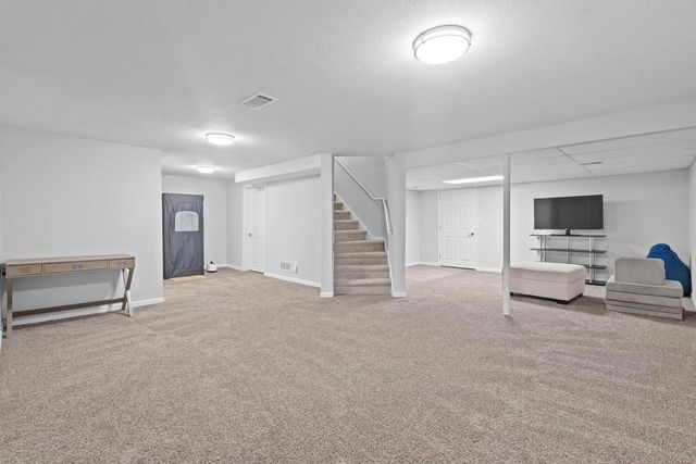 6111 Windmill Way, Mcfarland, WI 53558