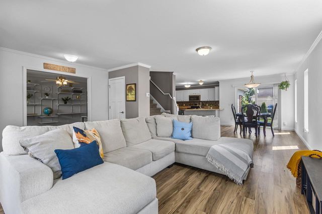 6111 Windmill Way, Mcfarland, WI 53558