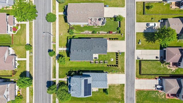 6111 Windmill Way, Mcfarland, WI 53558