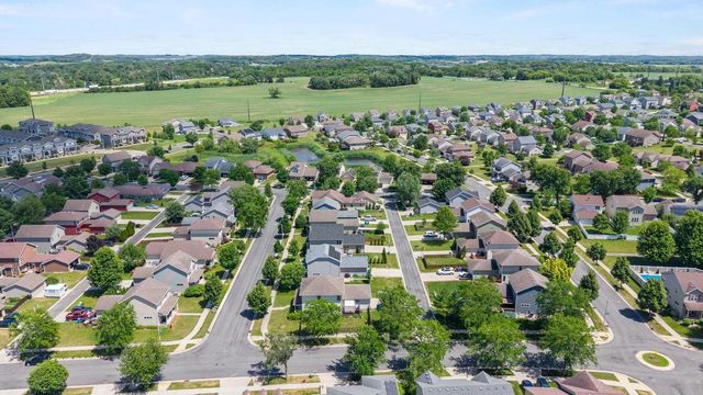 6111 Windmill Way, Mcfarland, WI 53558