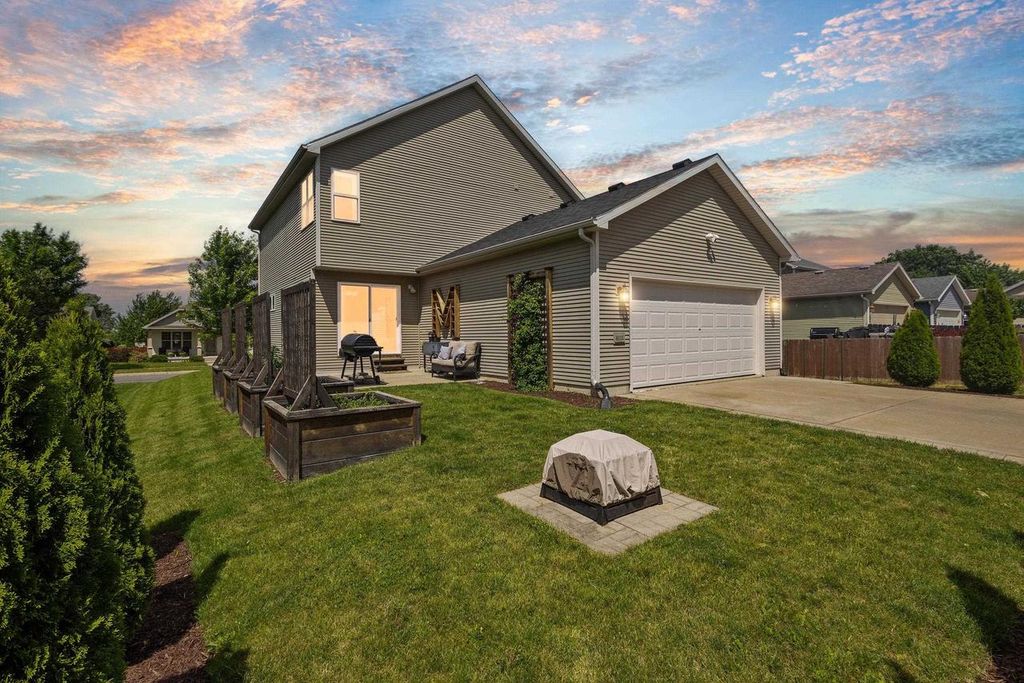 6111 Windmill Way, Mcfarland, WI 53558