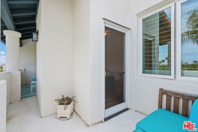 6435 Zumirez Drive 10, Malibu, CA 90265