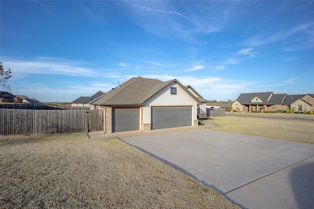 577 Megan Lane, Blanchard, OK 73010