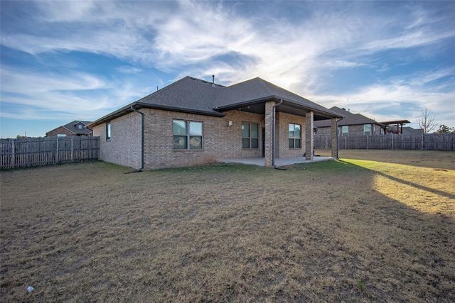 577 Megan Lane, Blanchard, OK 73010