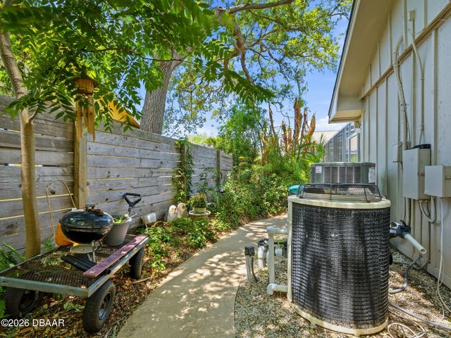 3 Larisa Terrace, Ormond Beach, FL 32174