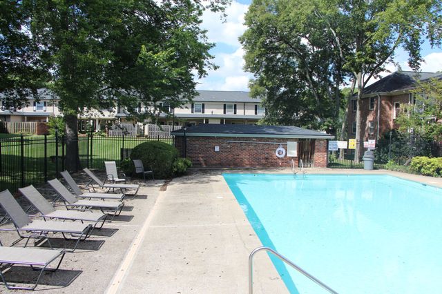 5025 Hillsboro Pike Apt 15P, Nashville, TN 37215