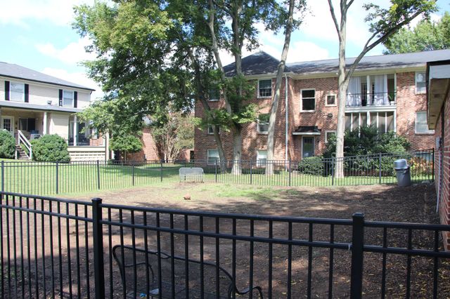 5025 Hillsboro Pike Apt 15P, Nashville, TN 37215