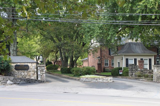 5025 Hillsboro Pike Apt 15P, Nashville, TN 37215