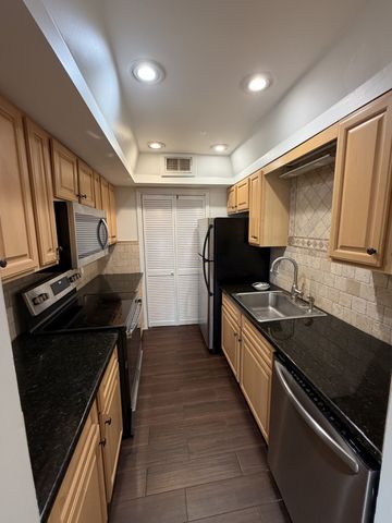 5025 Hillsboro Pike Apt 15P, Nashville, TN 37215