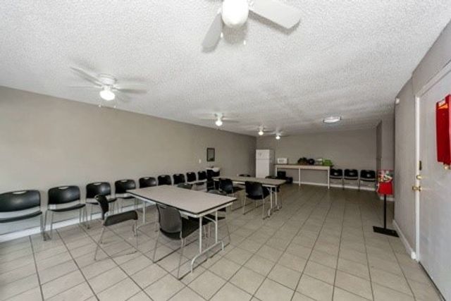 500 E Loop 820 1114, Fort Worth, TX 76112