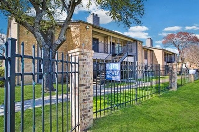 500 E Loop 820 1114, Fort Worth, TX 76112