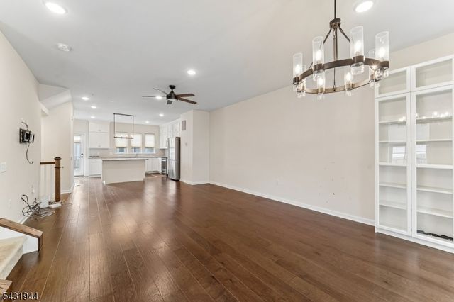 1 Haralson Ct, Livingston Twp., NJ 07039