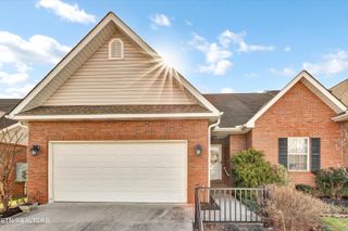 4630 Oak Meadow Way, Knoxville, TN 37918