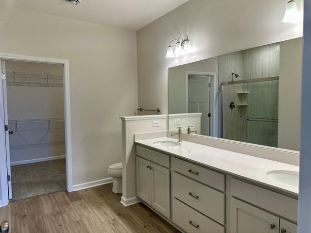 20050 Glarus Lane, Lakeville, MN 55044