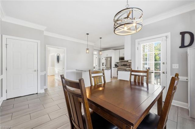 3718 Squirewood Drive, Clemmons, NC 27012