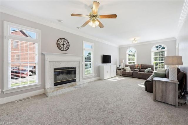 3718 Squirewood Drive, Clemmons, NC 27012