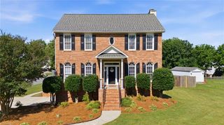 3718 Squirewood Drive, Clemmons, NC 27012