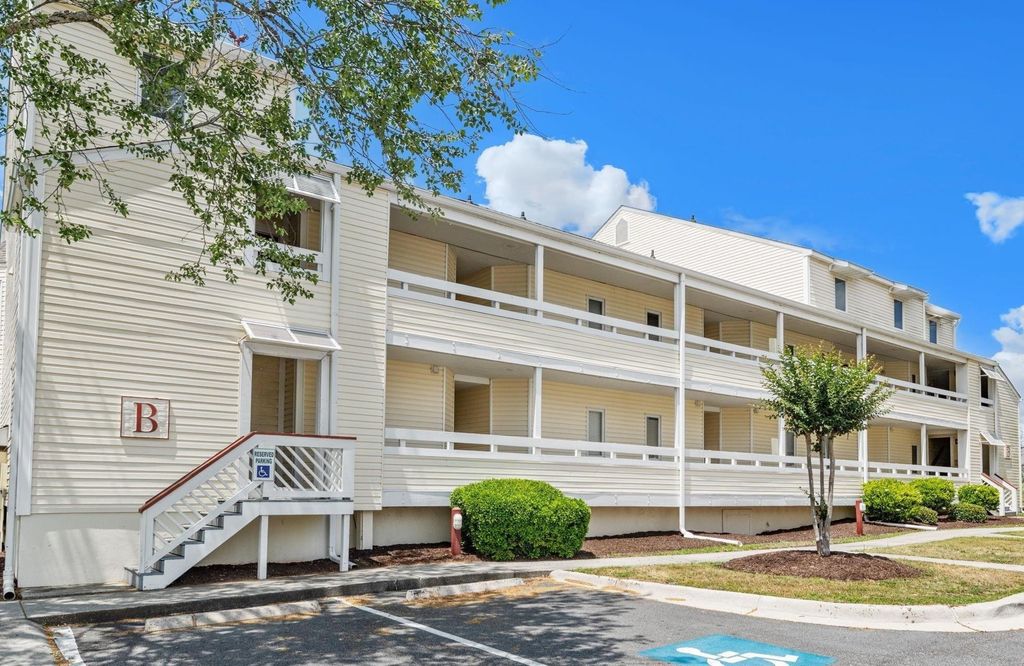 1100 Possum Trot Rd Apt B203, North Myrtle Beach, SC 29582