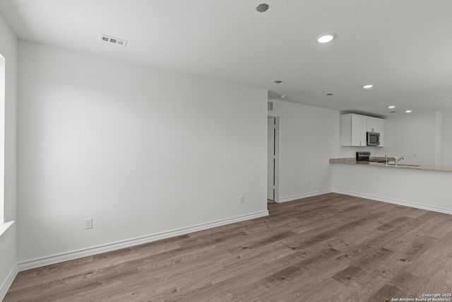 1319 Vallarta Centro, Converse, TX 78109