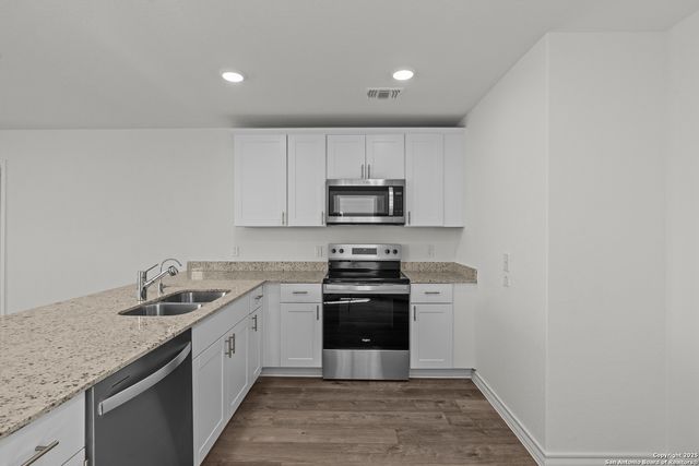 1319 Vallarta Centro, Converse, TX 78109