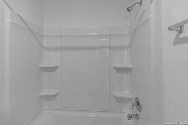 1319 Vallarta Centro, Converse, TX 78109