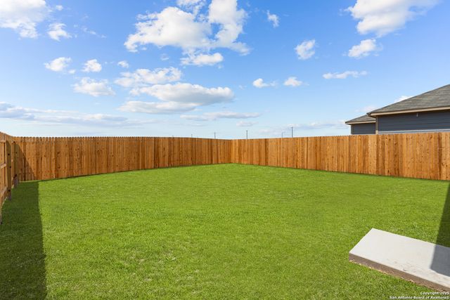 1319 Vallarta Centro, Converse, TX 78109