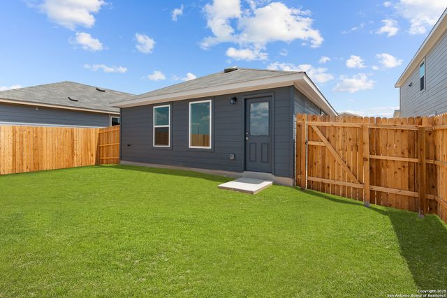 1319 Vallarta Centro, Converse, TX 78109