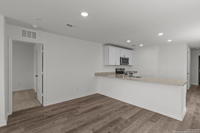 1319 Vallarta Centro, Converse, TX 78109