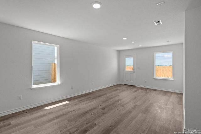 1319 Vallarta Centro, Converse, TX 78109