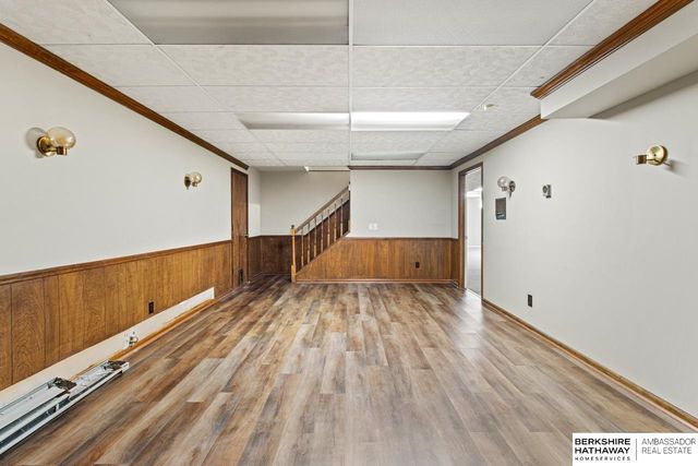 648 S 214th Street, Omaha, NE 68022