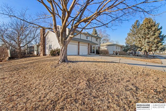 648 S 214th Street, Omaha, NE 68022